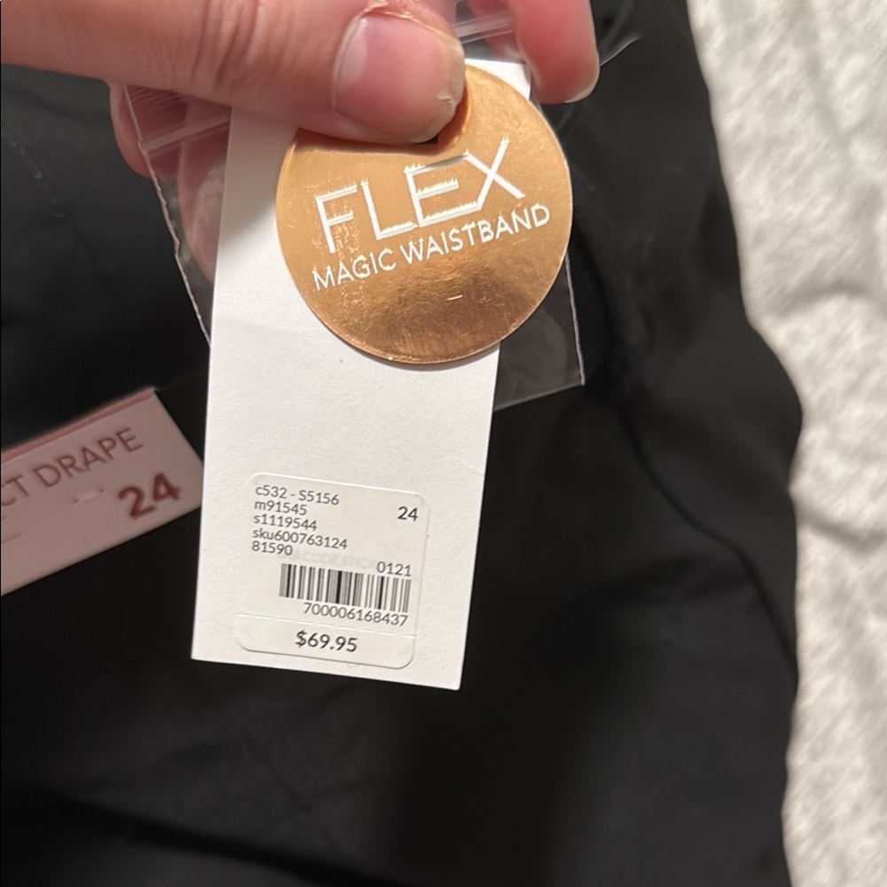 Lane Bryant Black Ankle Cropped Pants - Picture 3 of 5